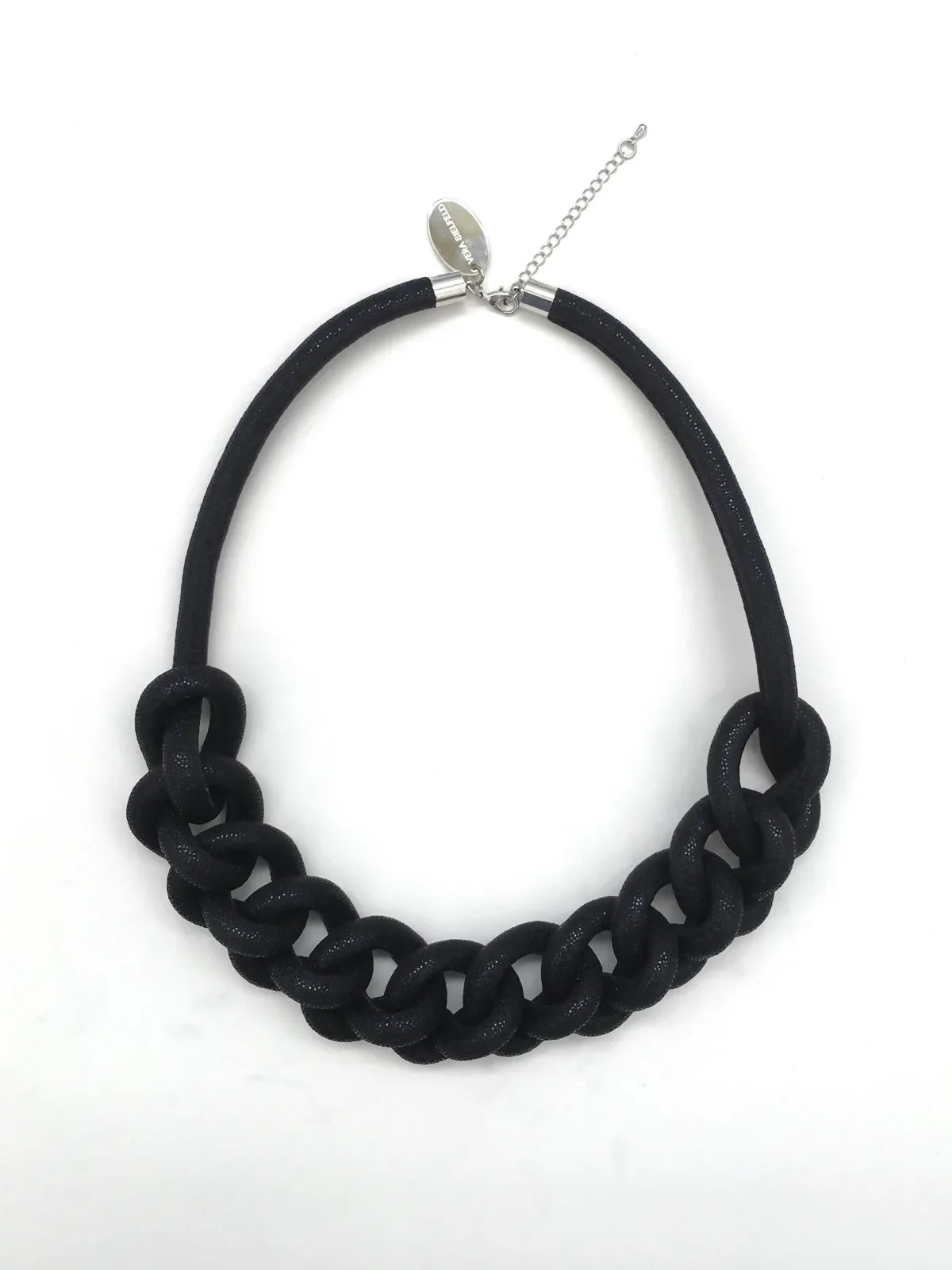 Collar cadena negro brillo