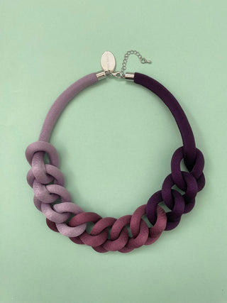 COLLAR CADENA degradé lila/morado
