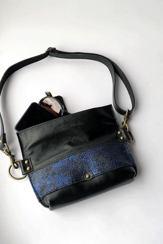 Beltbag foldover negro-azul metalico